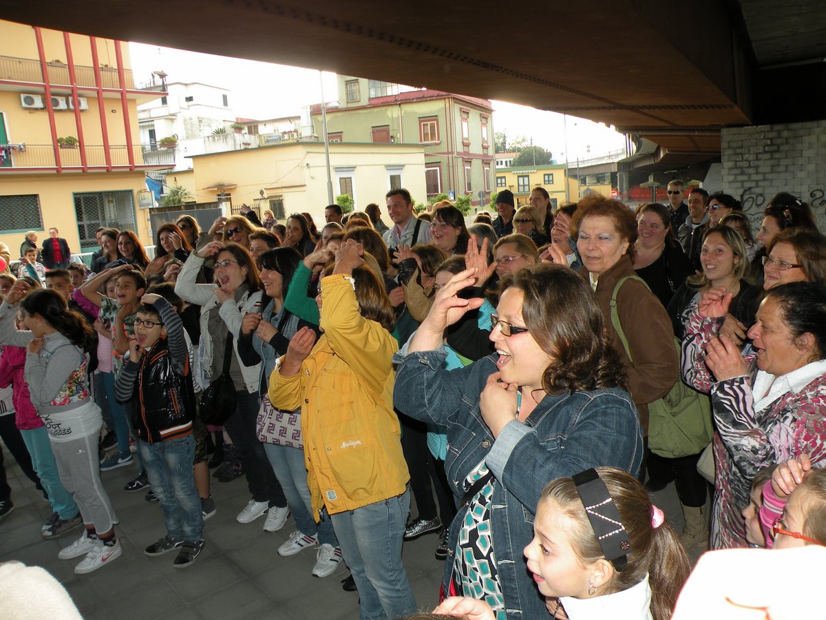 20-04-2013-piazza-capodichino-00040.JPG