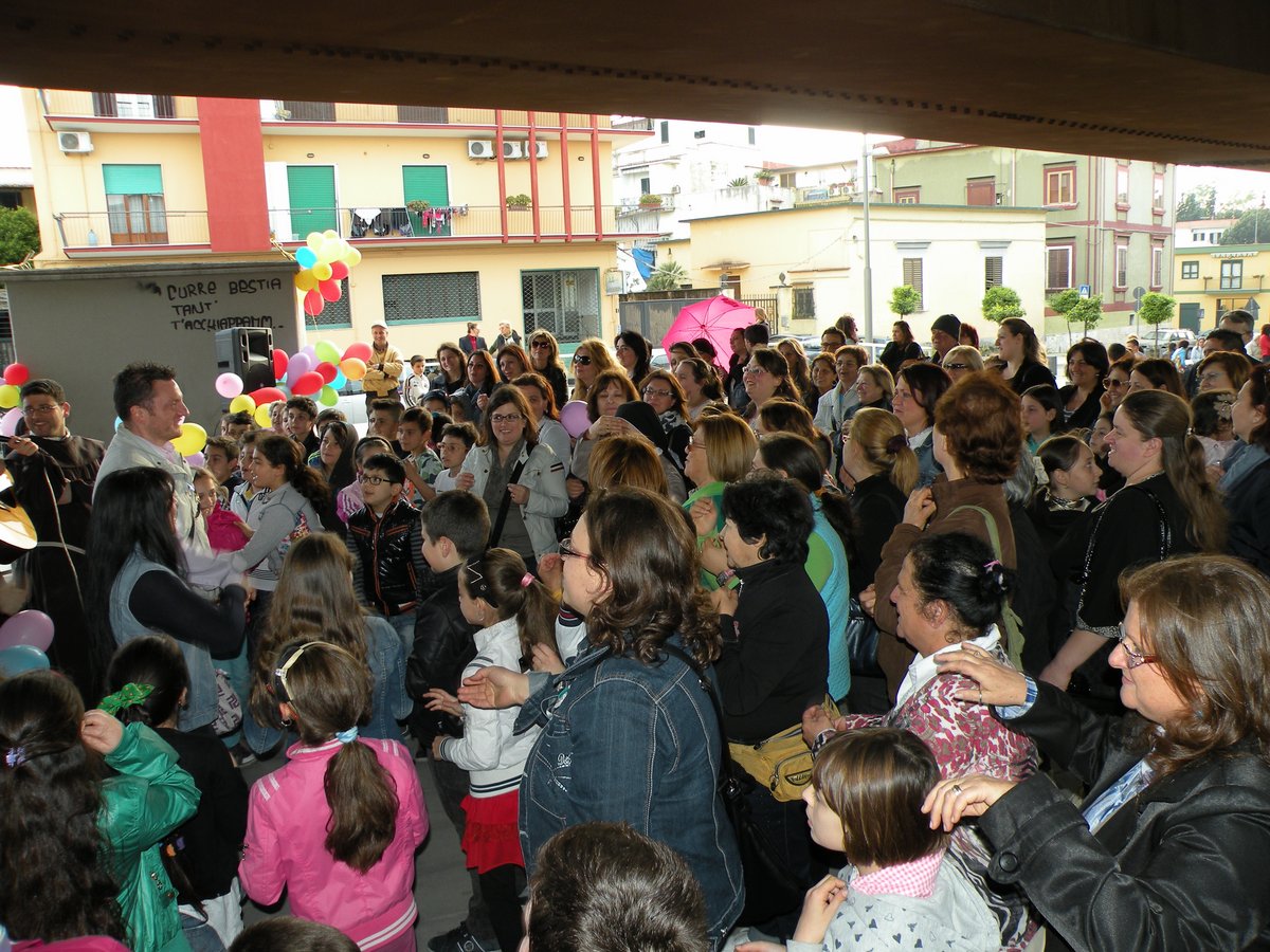 20-04-2013-piazza-capodichino-00043.JPG
