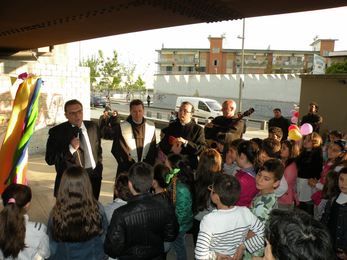 20-04-2013-piazza-capodichino-00052.JPG