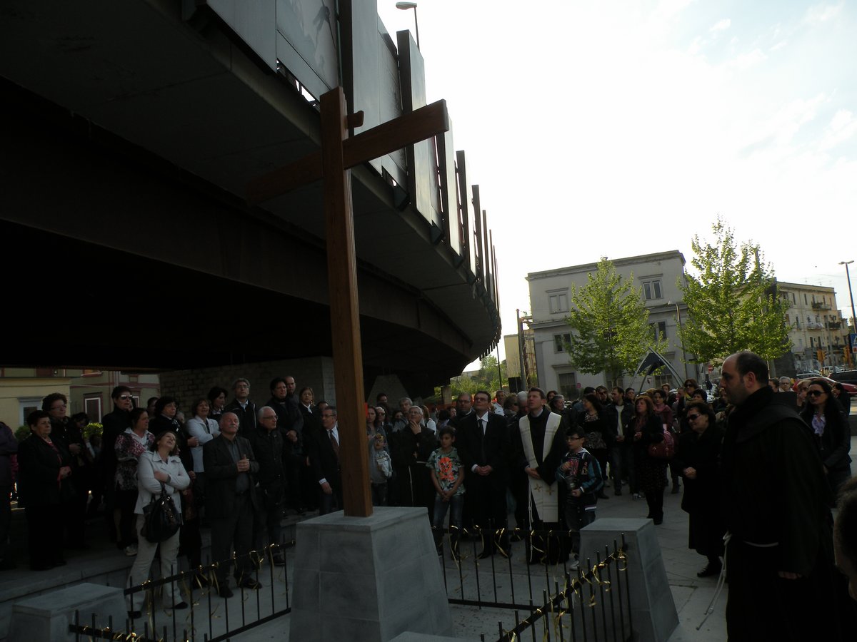 20-04-2013-piazza-capodichino-00059.JPG