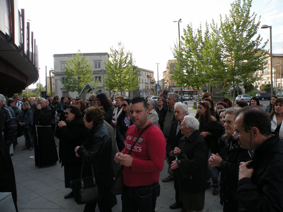 20-04-2013-piazza-capodichino-00065.JPG