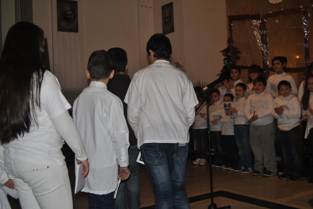 26-12-2013-recita-natale-bimbi (17).JPG
