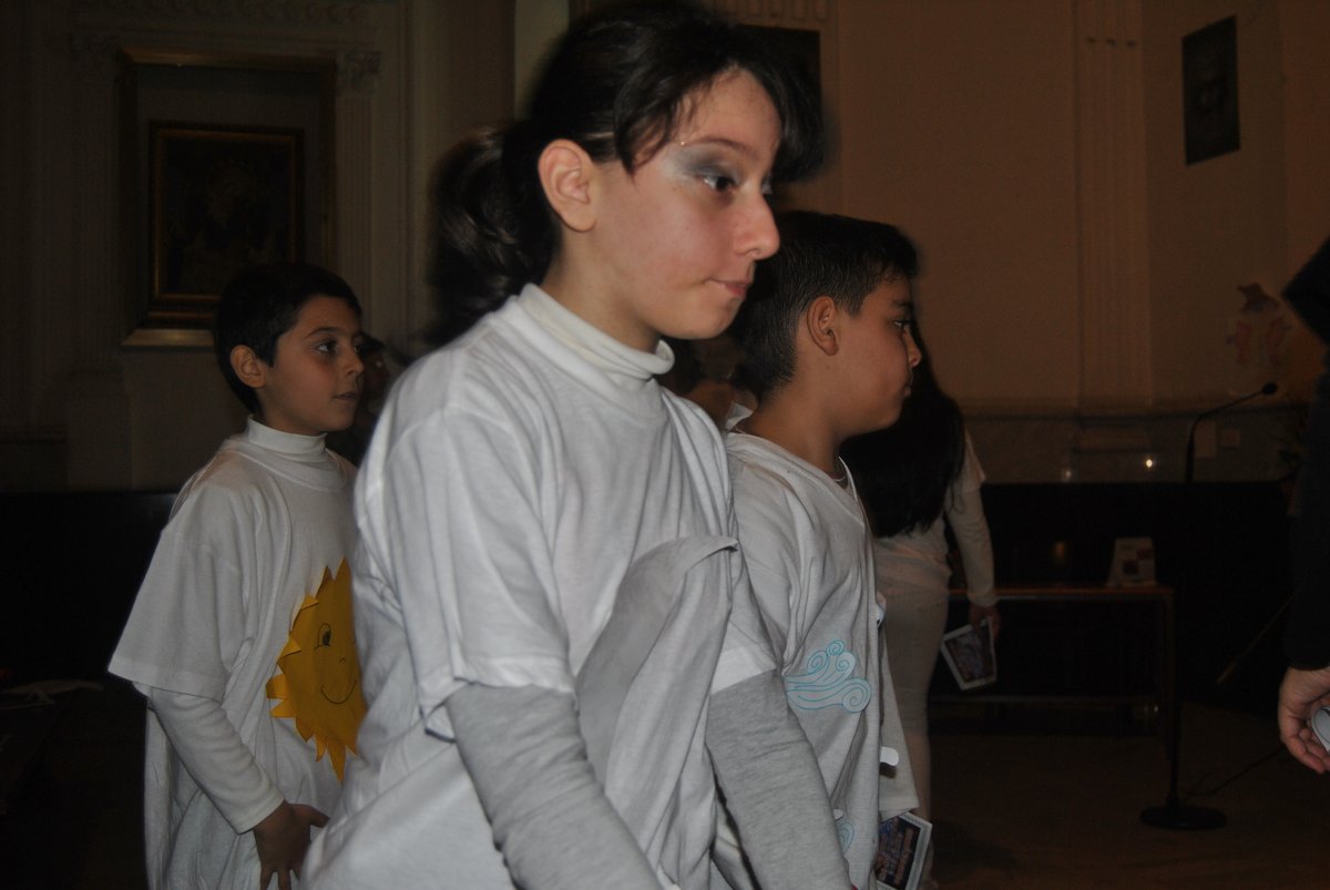 26-12-2013-recita-natale-bimbi (18).JPG