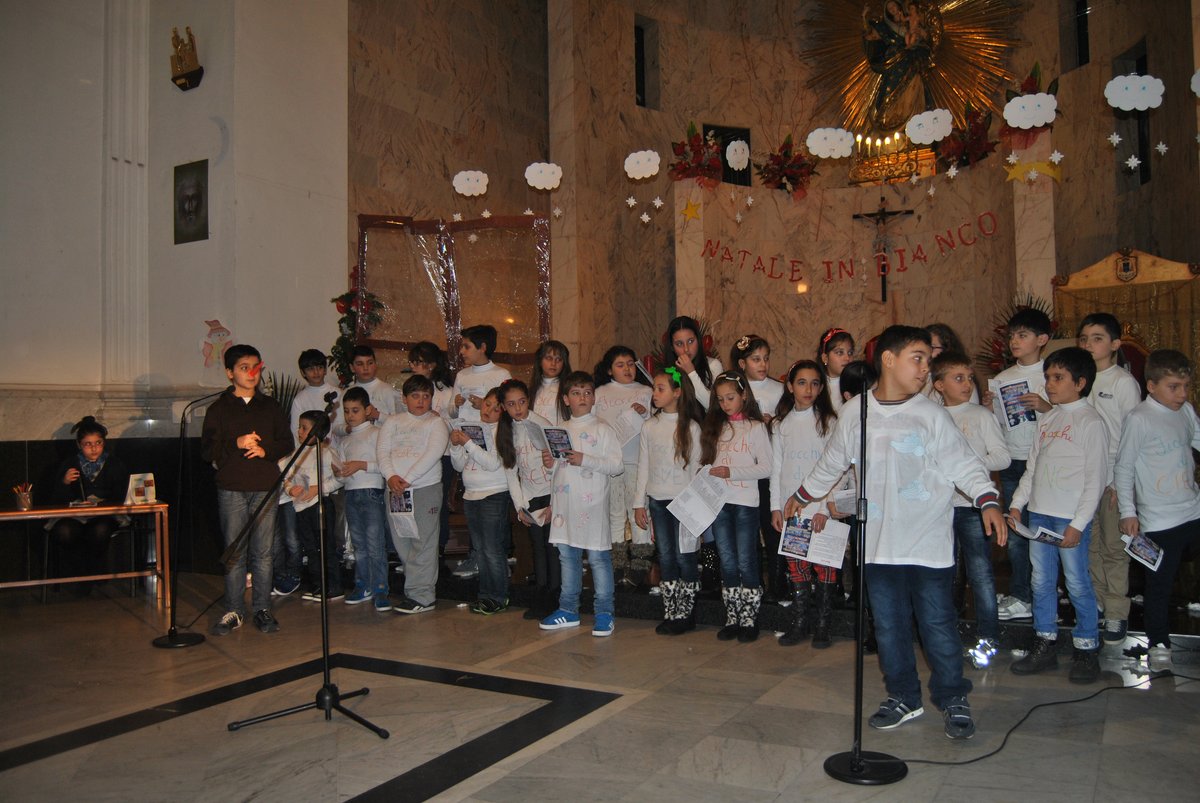 26-12-2013-recita-natale-bimbi (46).JPG