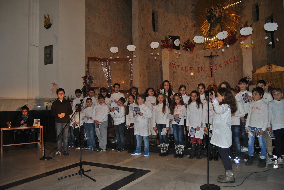 26-12-2013-recita-natale-bimbi (47).JPG