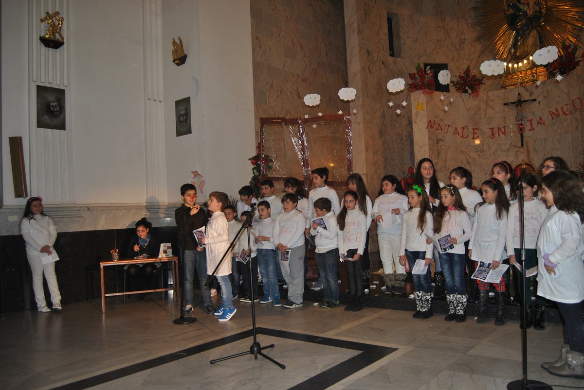 26-12-2013-recita-natale-bimbi (49).JPG