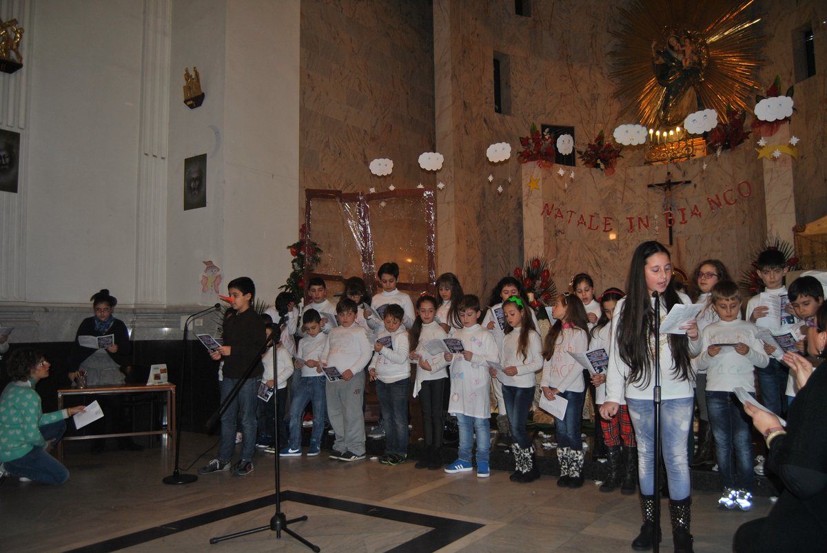 26-12-2013-recita-natale-bimbi (52).JPG
