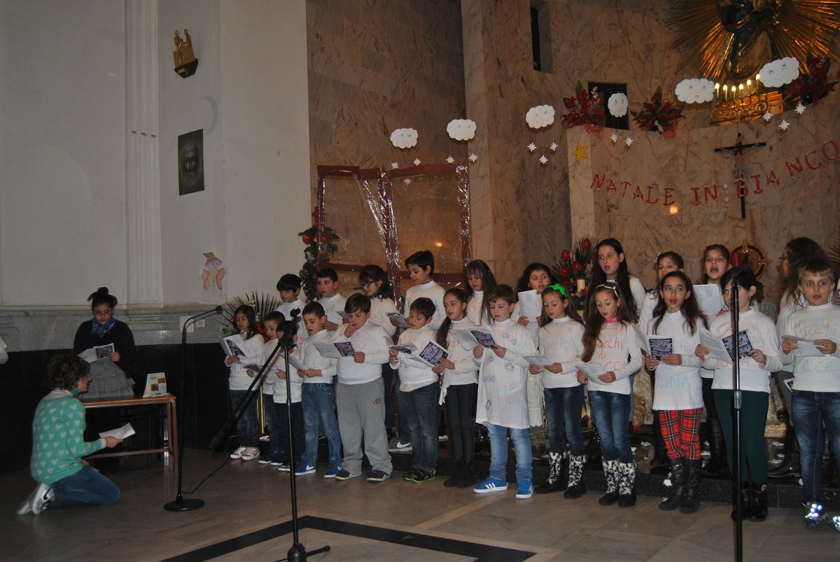 26-12-2013-recita-natale-bimbi (59).JPG