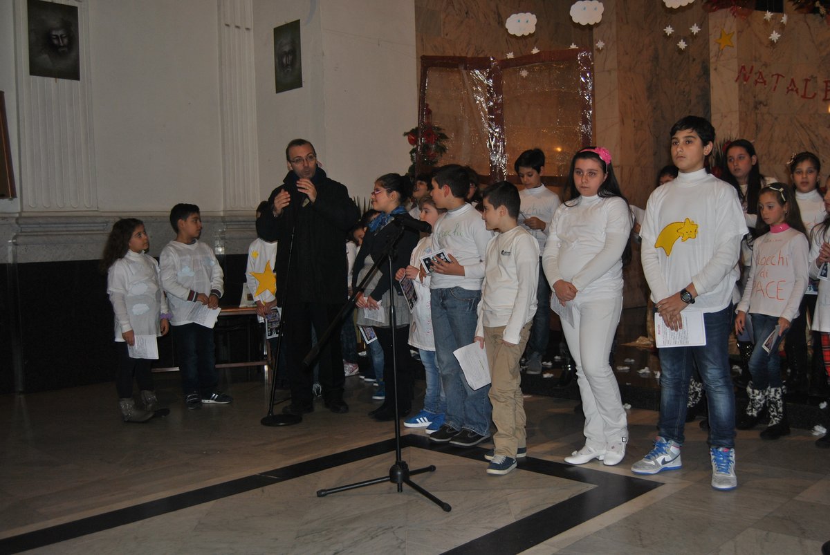 26-12-2013-recita-natale-bimbi (71).JPG