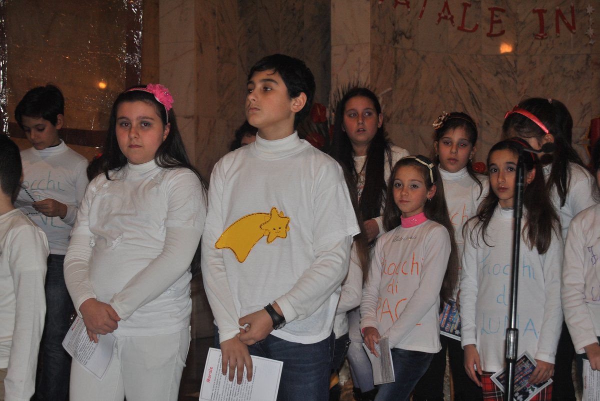 26-12-2013-recita-natale-bimbi (74).JPG