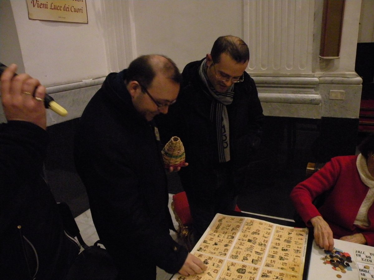 27-12-2013-tombolata (19).JPG