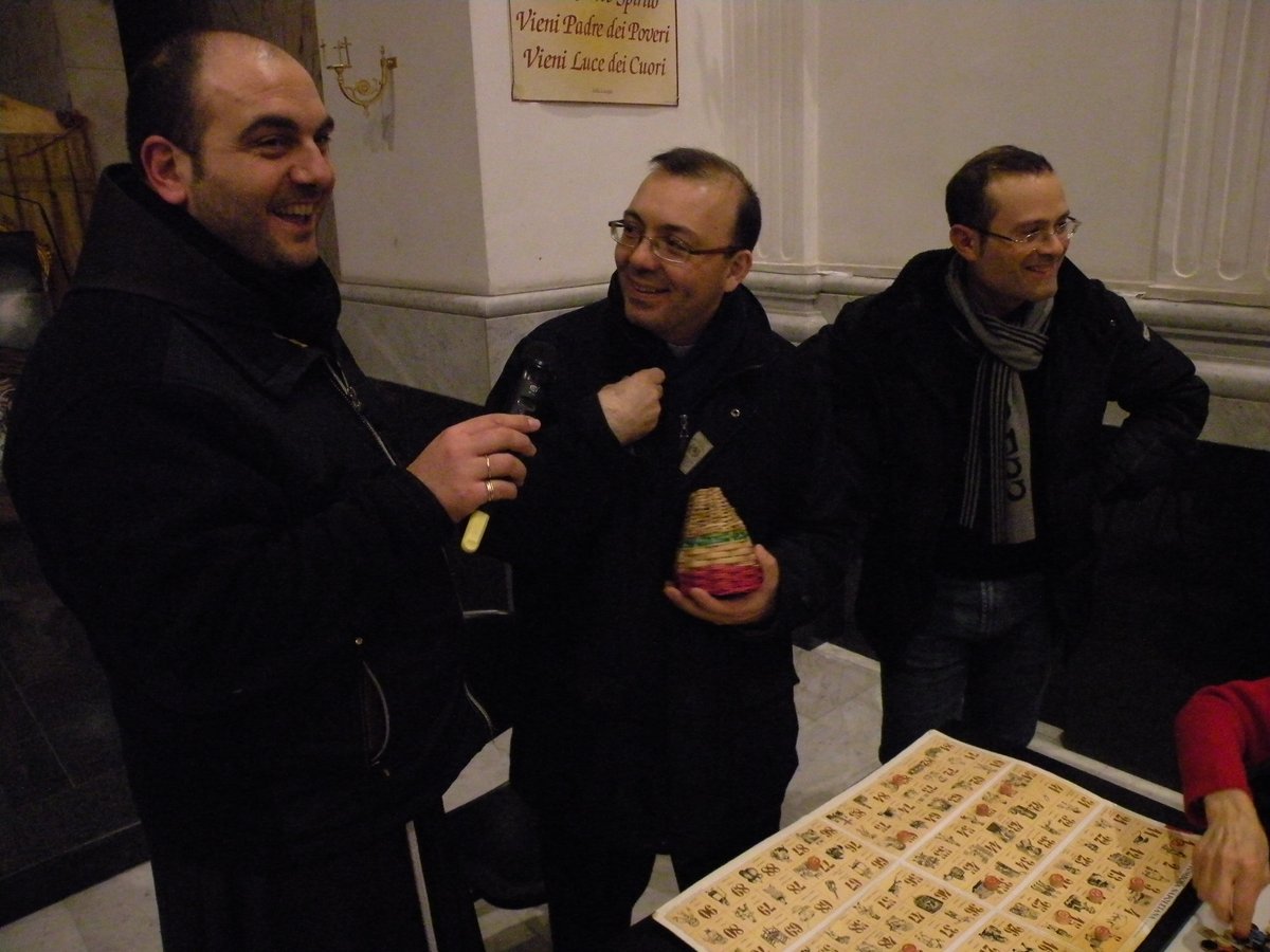 27-12-2013-tombolata (23).JPG