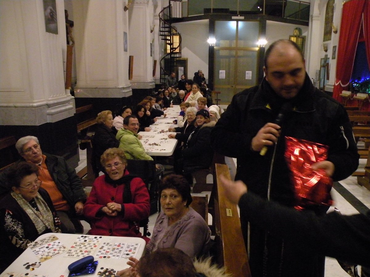 27-12-2013-tombolata (24).JPG