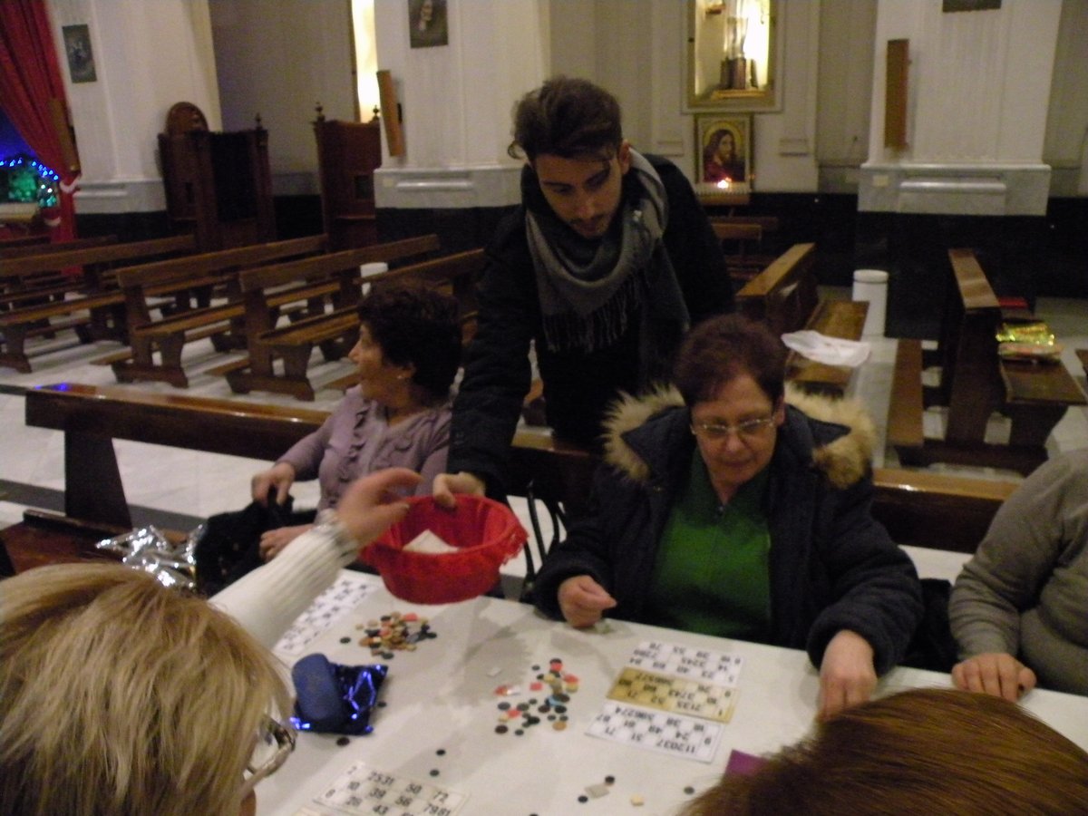 27-12-2013-tombolata (39).JPG