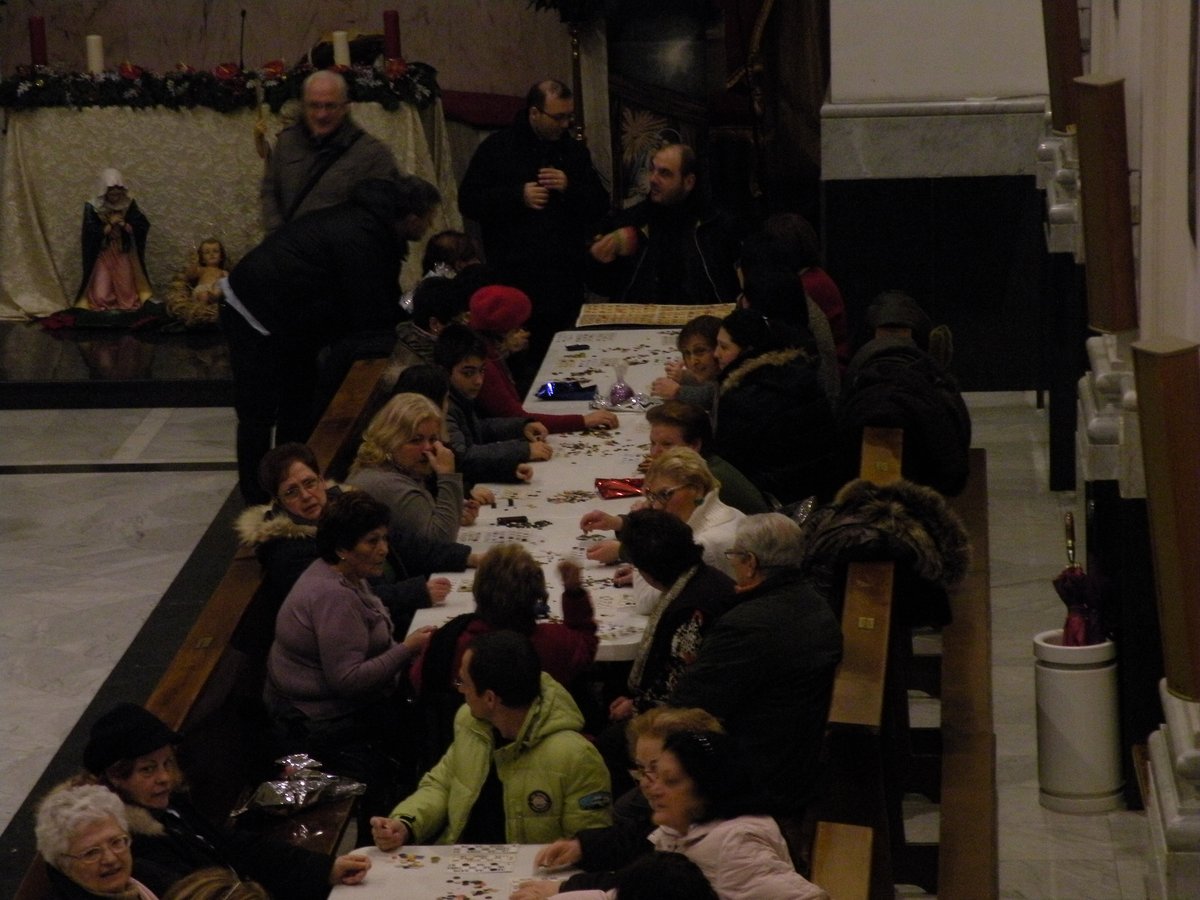 27-12-2013-tombolata (45).JPG