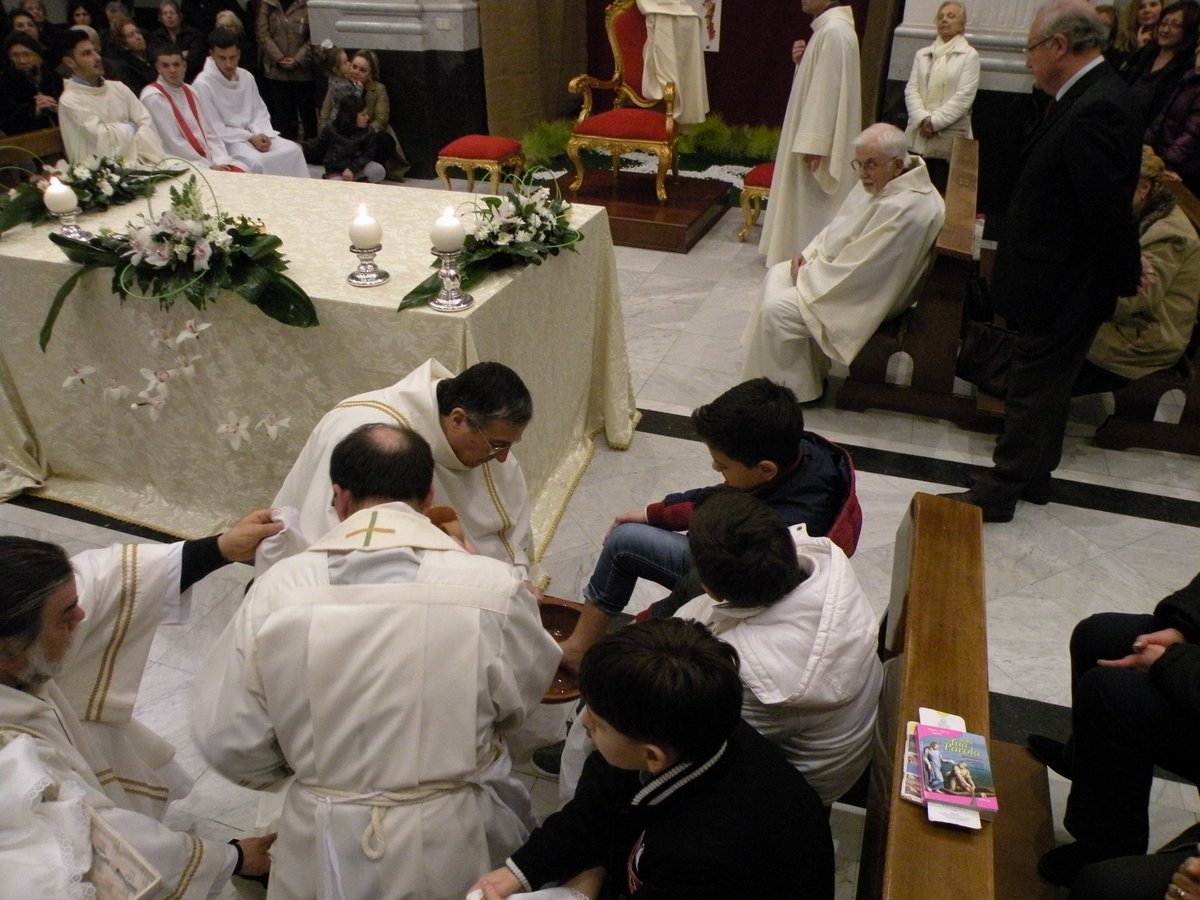 giovedi-santo-sera-28-03-2013-00055.JPG