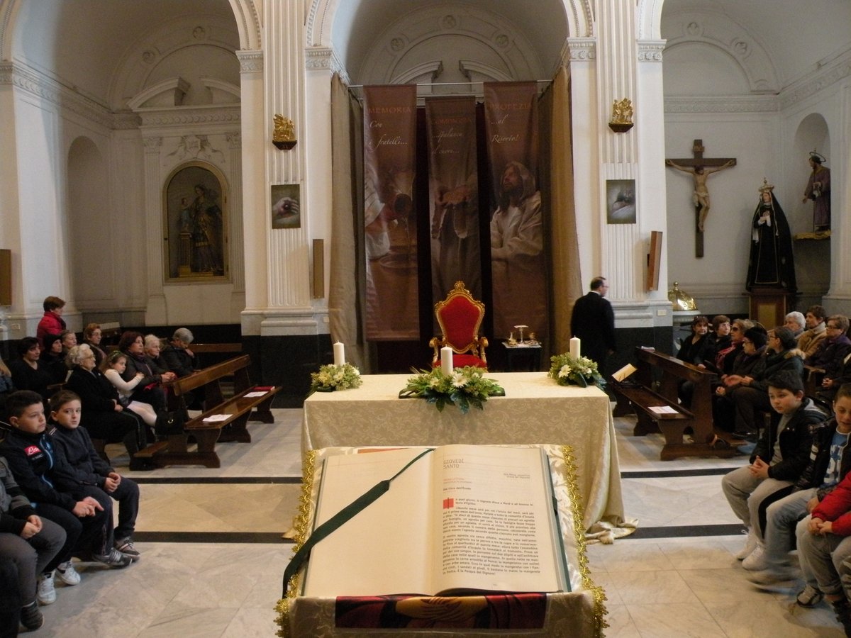 17-04-2014-giovedi-santo-00001.JPG