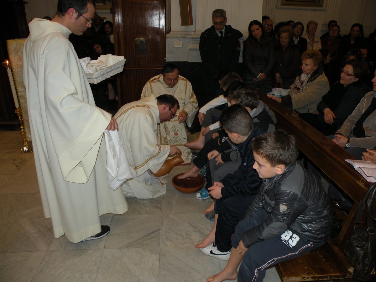 17-04-2014-giovedi-santo-00022.JPG