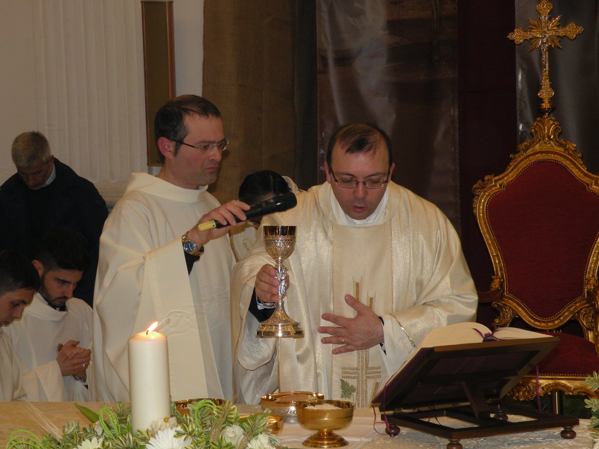 17-04-2014-giovedi-santo-00032.JPG