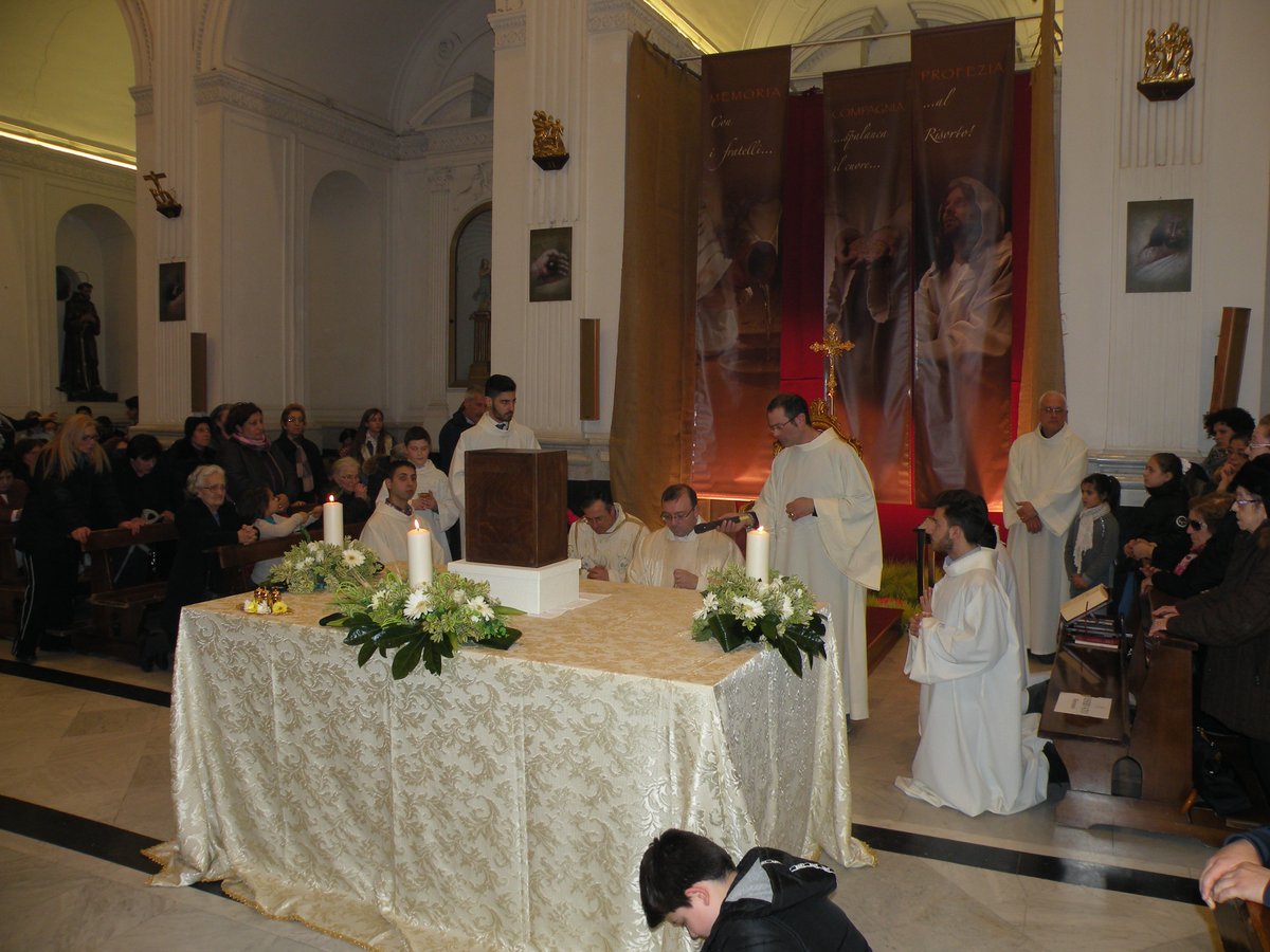 17-04-2014-giovedi-santo-00044.JPG