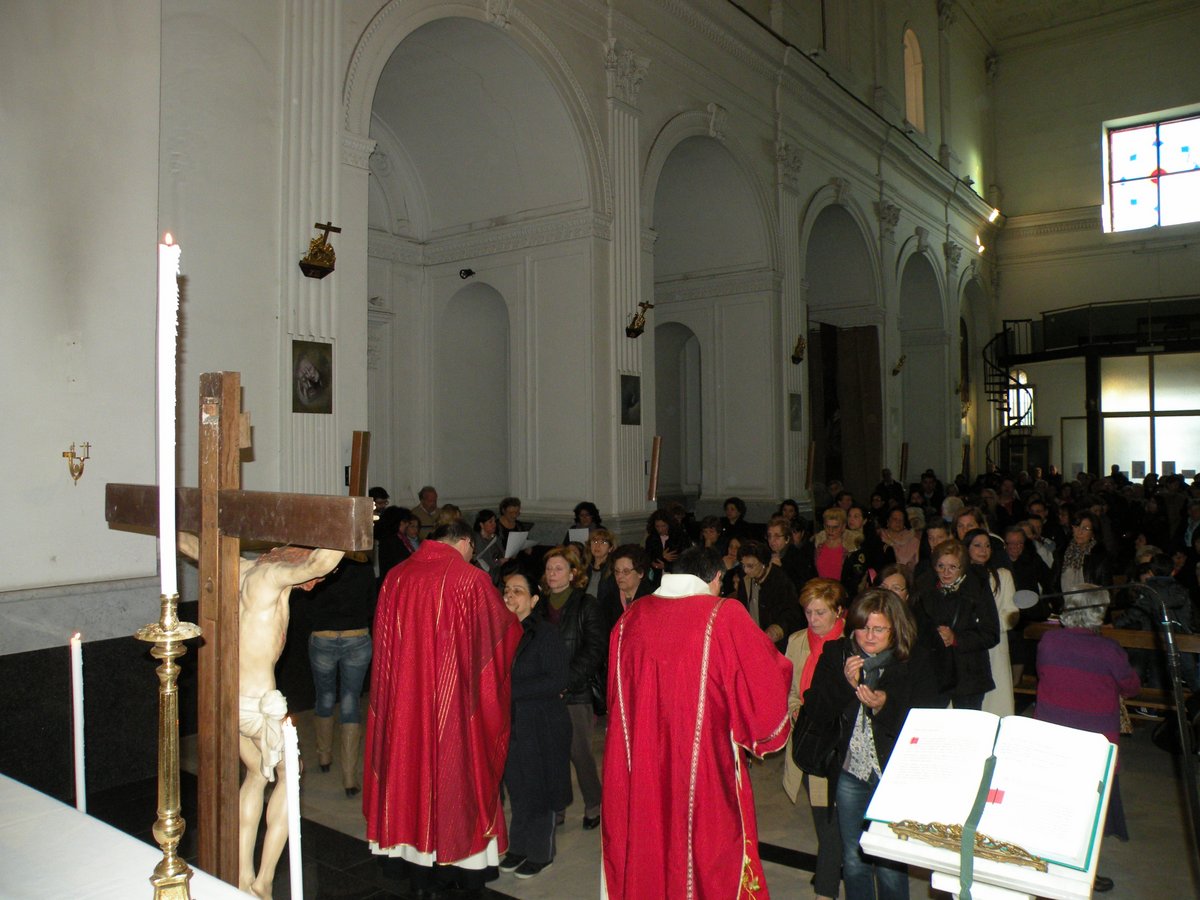 18-04-2014-venerdi-santo-00045.JPG