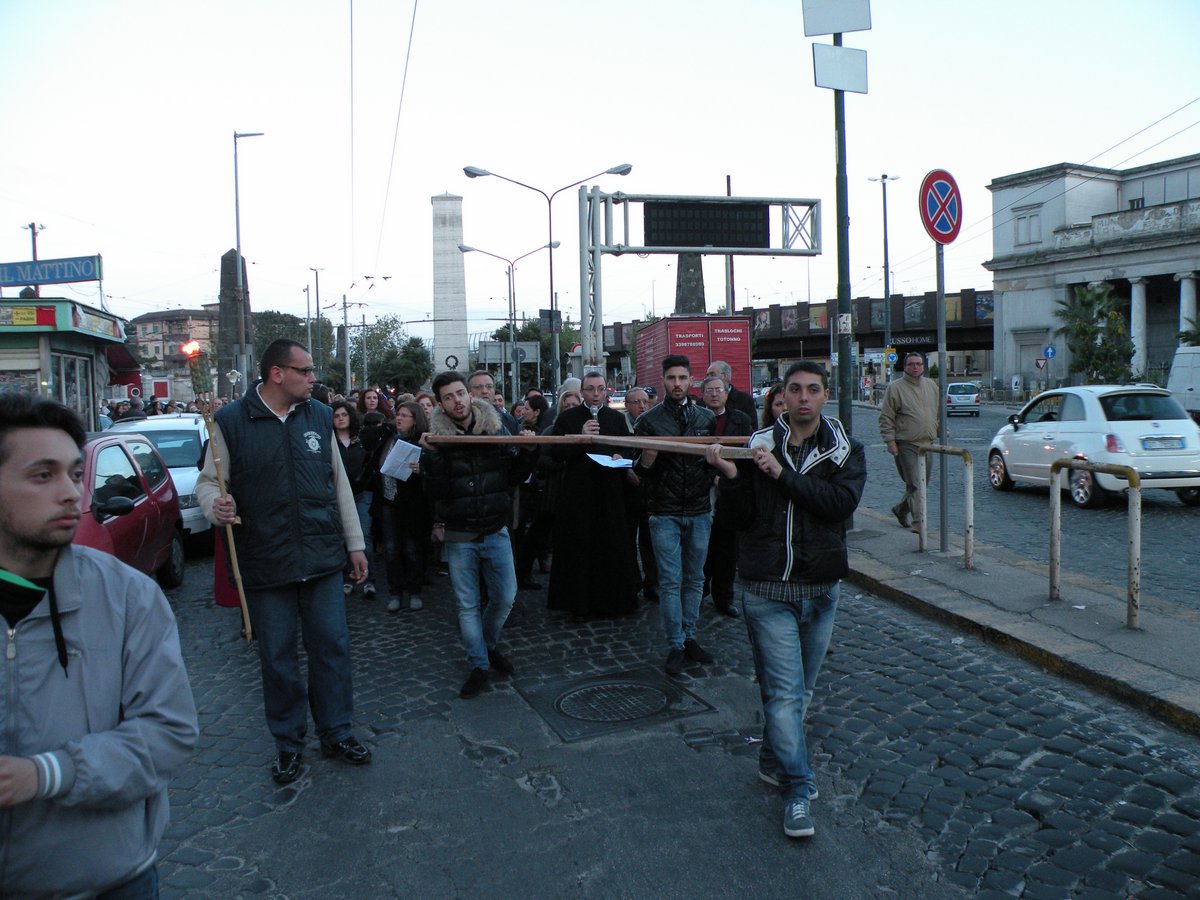 18-04-2014-venerdi-santo-00053.JPG