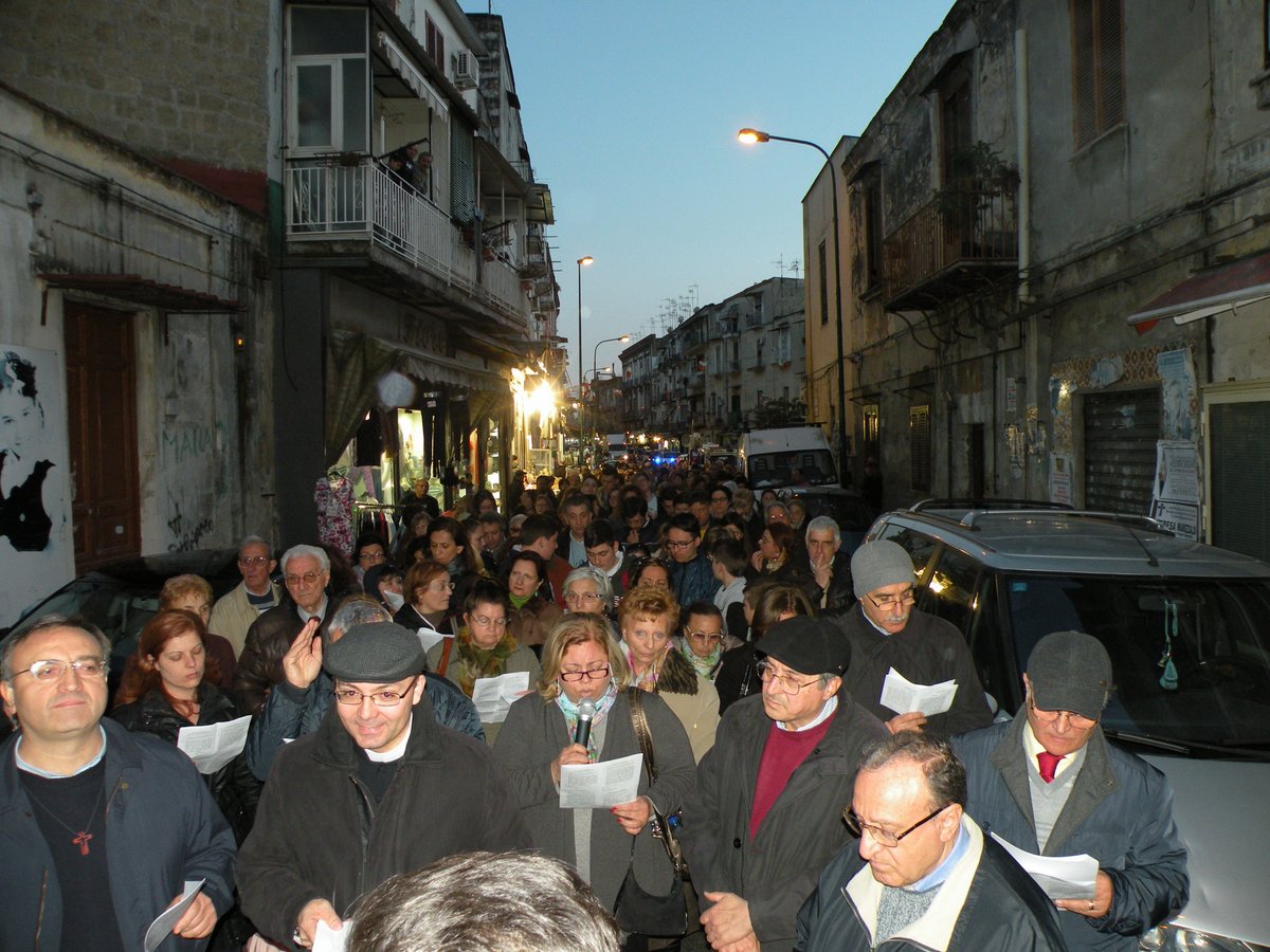 18-04-2014-venerdi-santo-00063.JPG