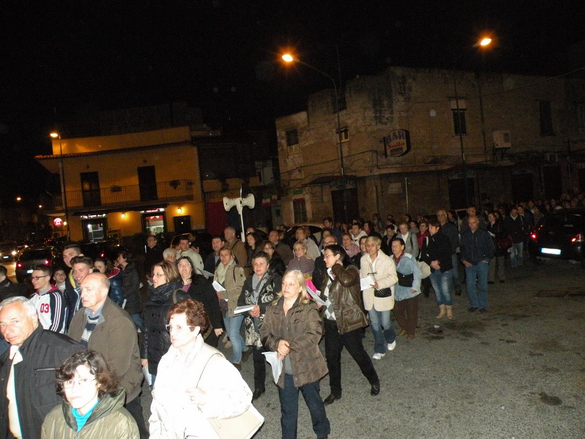 18-04-2014-venerdi-santo-00074.JPG