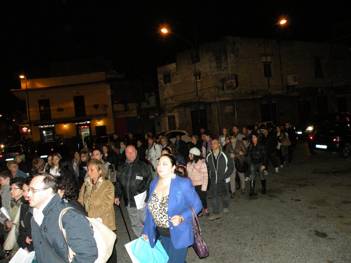 18-04-2014-venerdi-santo-00076.JPG