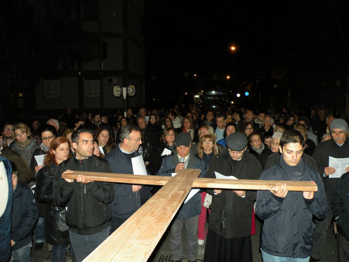 18-04-2014-venerdi-santo-00085.JPG