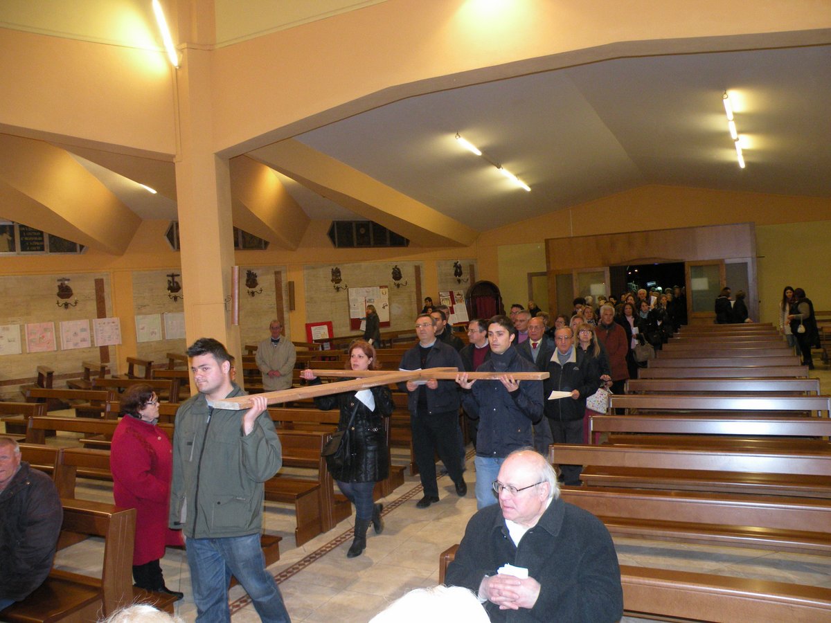 18-04-2014-venerdi-santo-00090.JPG