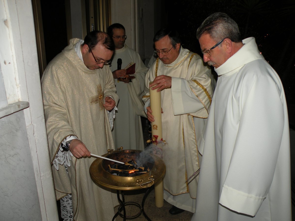20-04-2014-veglia-pasquale-00008.JPG