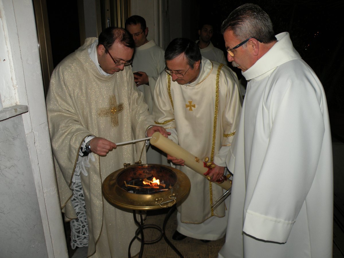 20-04-2014-veglia-pasquale-00009.JPG