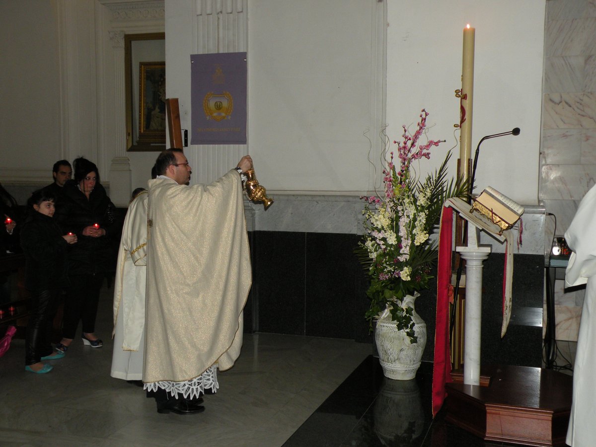 20-04-2014-veglia-pasquale-00014.JPG