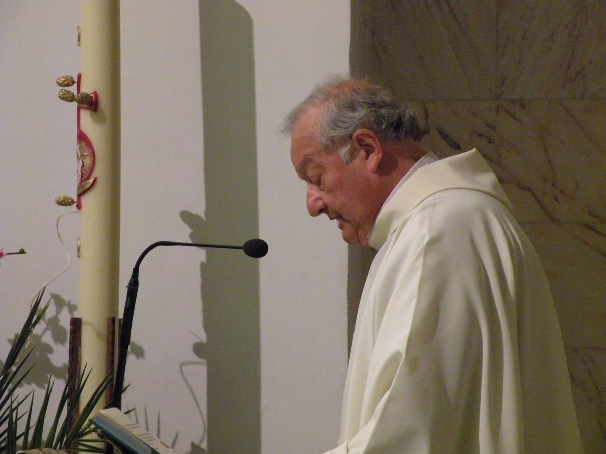 20-04-2014-veglia-pasquale-00021.JPG