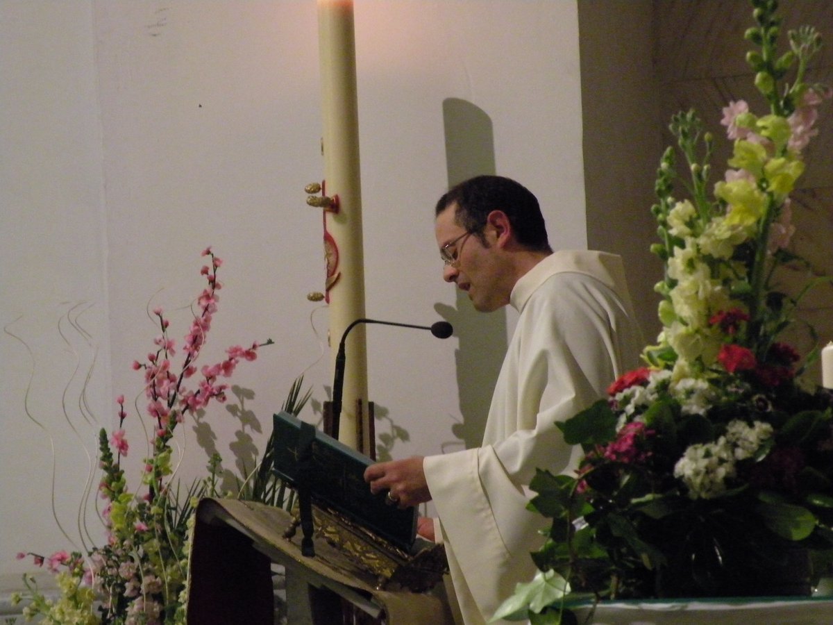 20-04-2014-veglia-pasquale-00023.JPG