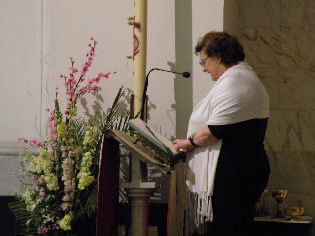20-04-2014-veglia-pasquale-00024.JPG