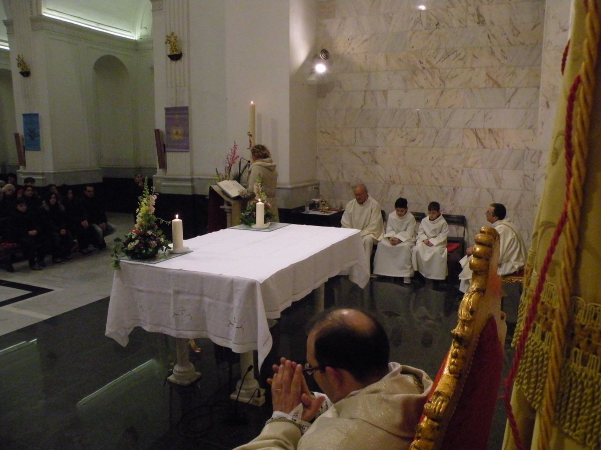 20-04-2014-veglia-pasquale-00029.JPG