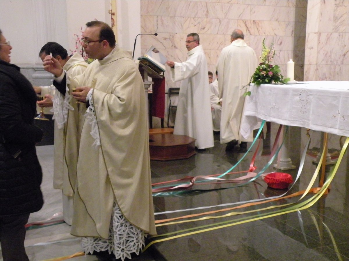 20-04-2014-veglia-pasquale-00090.JPG