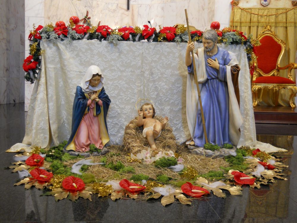 25-12-2011-messa-natale-ore-12-0002