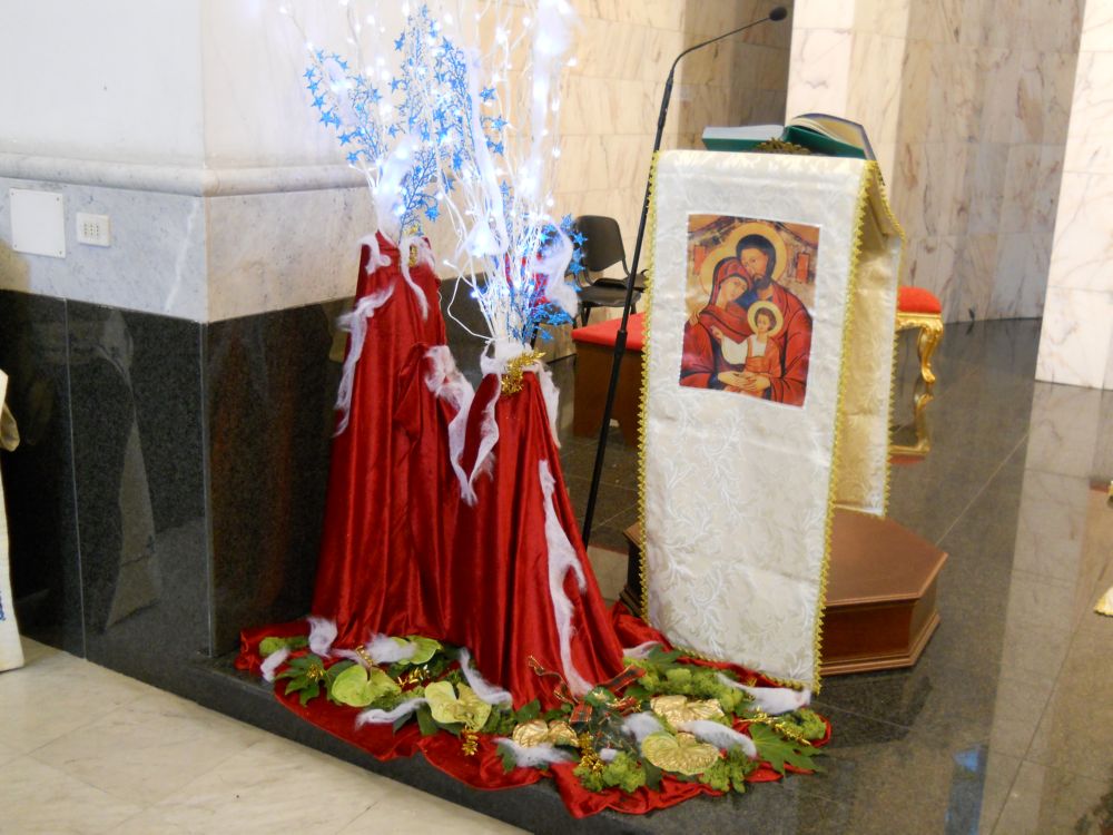 25-12-2011-messa-natale-ore-12-0005