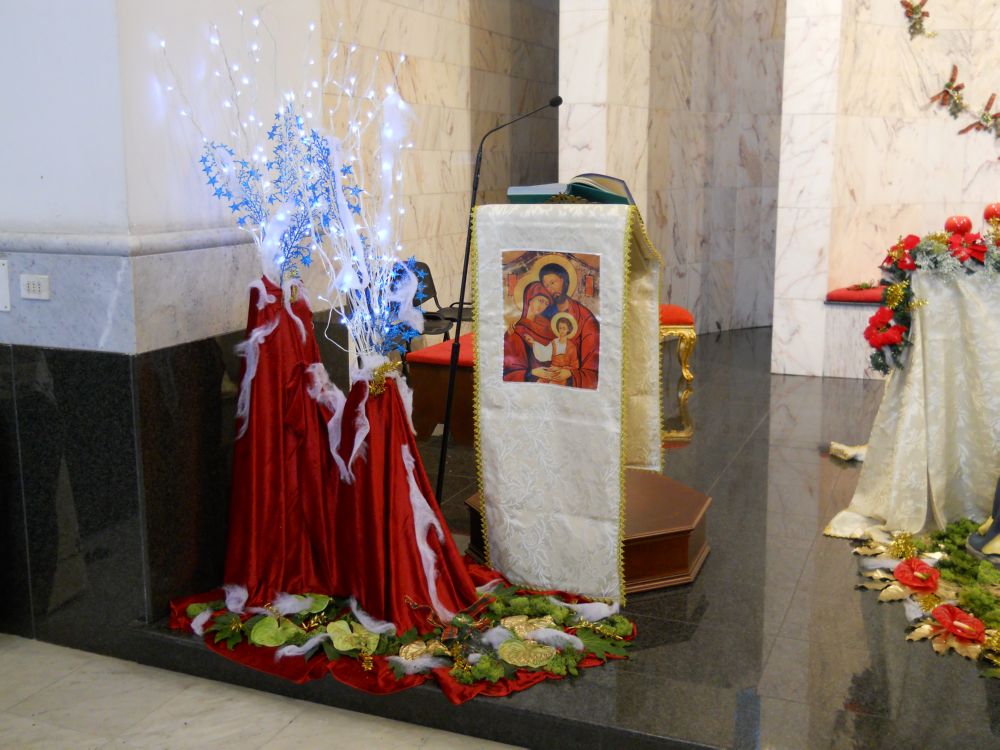 25-12-2011-messa-natale-ore-12-0010