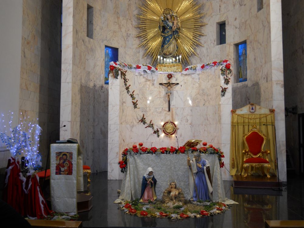 25-12-2011-messa-natale-ore-12-0012
