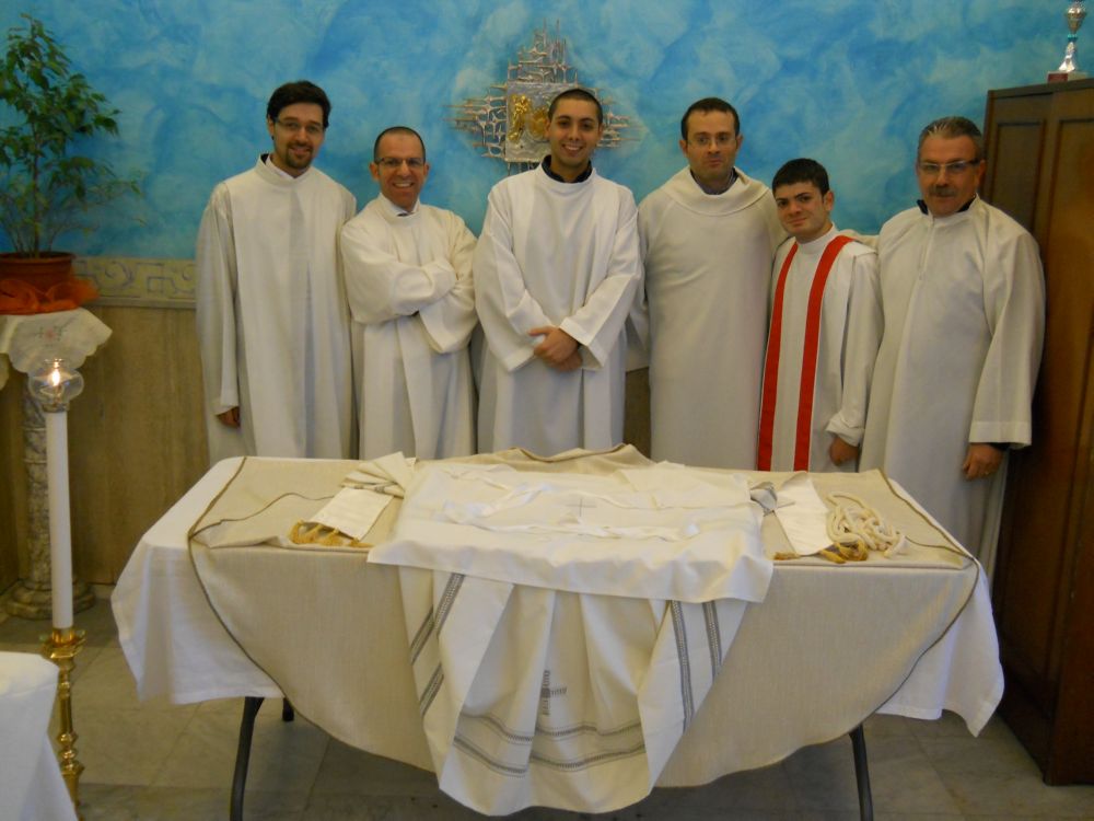 25-12-2011-messa-natale-ore-12-0019