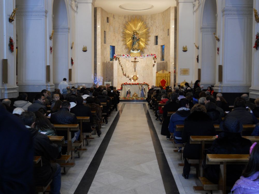 25-12-2011-messa-natale-ore-12-0021