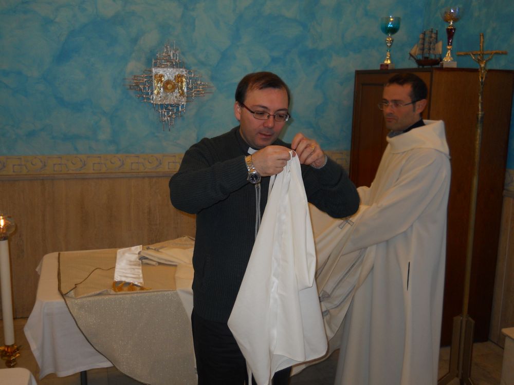 25-12-2011-messa-natale-ore-12-0022