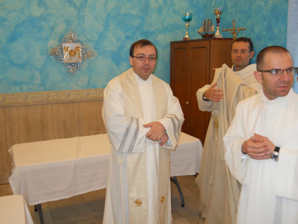 25-12-2011-messa-natale-ore-12-0027