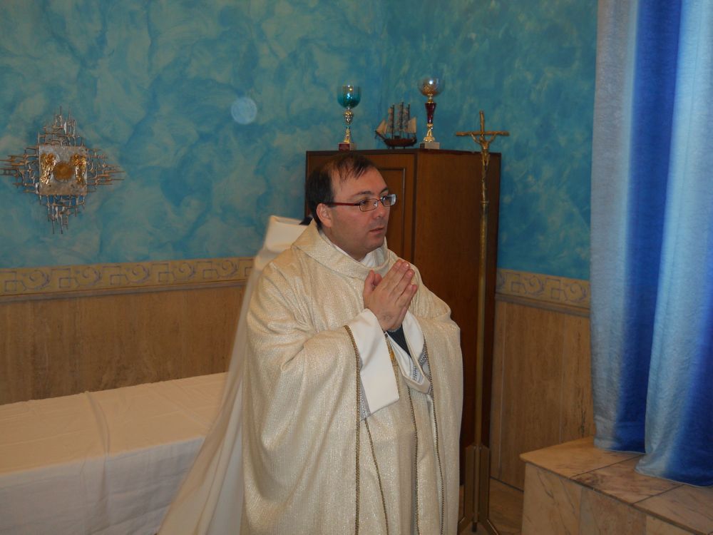 25-12-2011-messa-natale-ore-12-0028