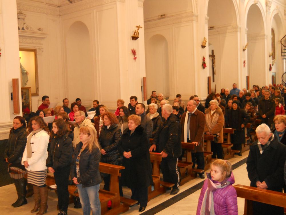 25-12-2011-messa-natale-ore-12-0045