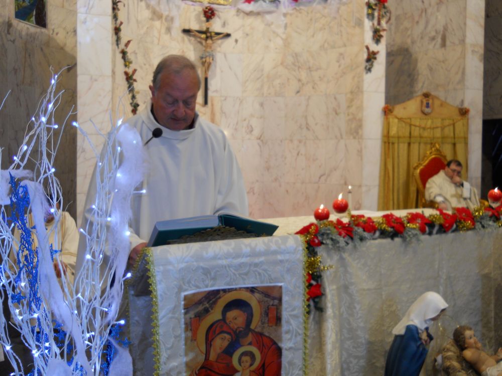 25-12-2011-messa-natale-ore-12-0054